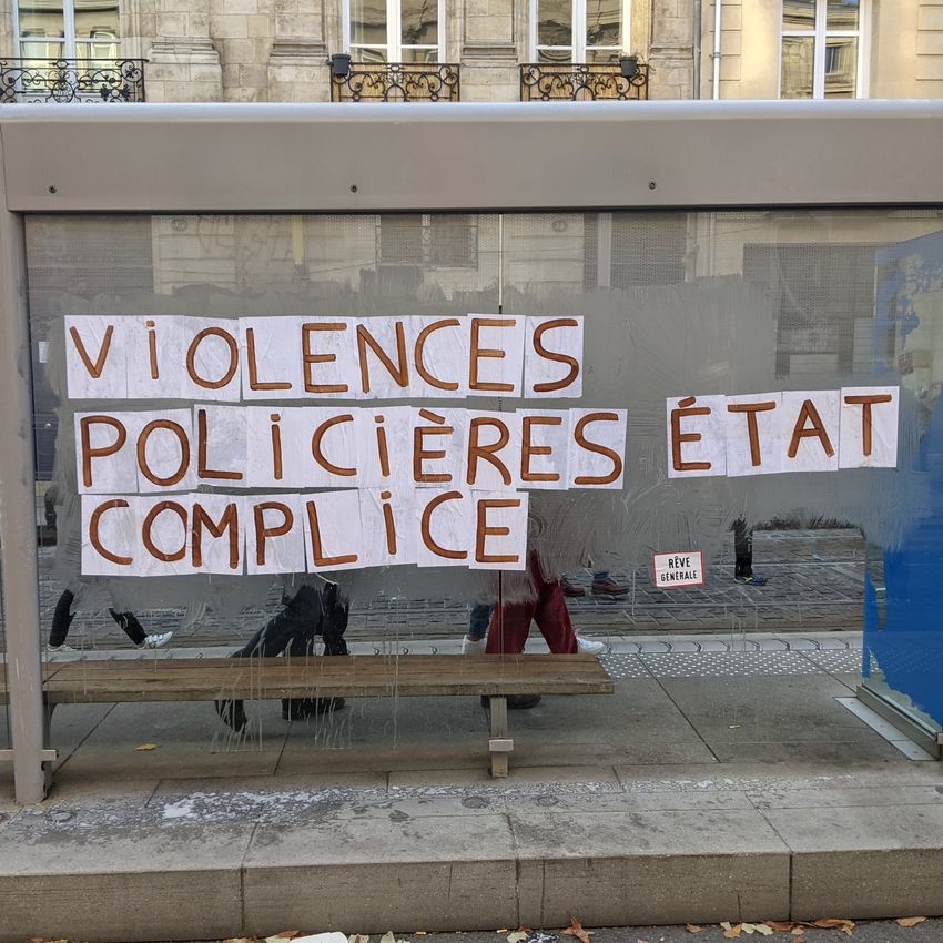 "En 2020, il y a eu 29 morts suite à la rencontres de personnes majoritairement racisées avec la police, c'est ça le lien entre violences policières et racisme"
